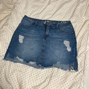 short cut off jean skirt!